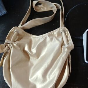 Elegant Soft Gold Shoulder Bag - Chic Everyday Tote